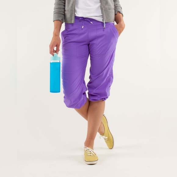 lululemon athletica Pants - LULULEMON Dance Studio Crop Power Purple Size 2 W6601S No Liner